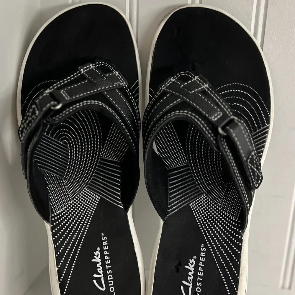 Clarks Womens Breeze Sea Black T-Strap Sandals Size 8 (7655696) FLAW